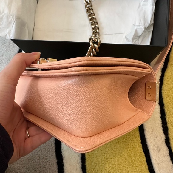 Chanel Boy Bag Small Chevron Caviar Like New - Picture 9 of 16